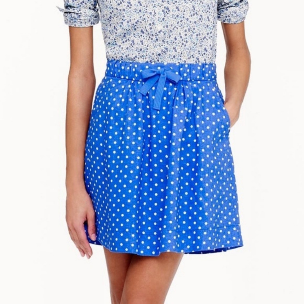 Boardwalk linen skirt in polka dot.